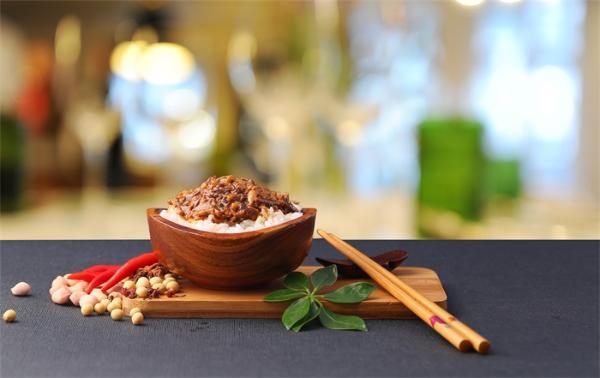 班级|厉行节约！班级剩饭菜超100克取消奖学金评选，浪费严重者罚款100元