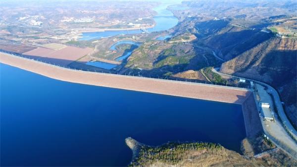 世界之最！三峡工程完成整体竣工验收 中国水电发电量一骑绝尘