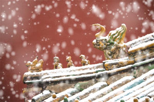 今冬初雪时间表出炉：雪中故宫美如画，这些城市未来三天将迎来降雪_产经_前瞻经济学人