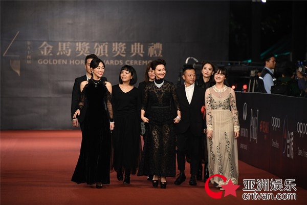 惠英红《血观音》金马奖封后 传奇影后泪撒金马舞台