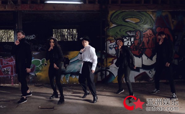 BOBO宋波涛《装》MV上线 拷问人心呼吁撕掉伪装