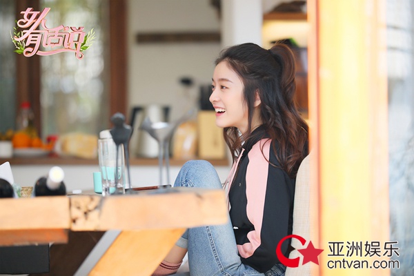 《女人有话说》阚清子挑战魔性“海草舞” 姐妹花高能“互相爆料”