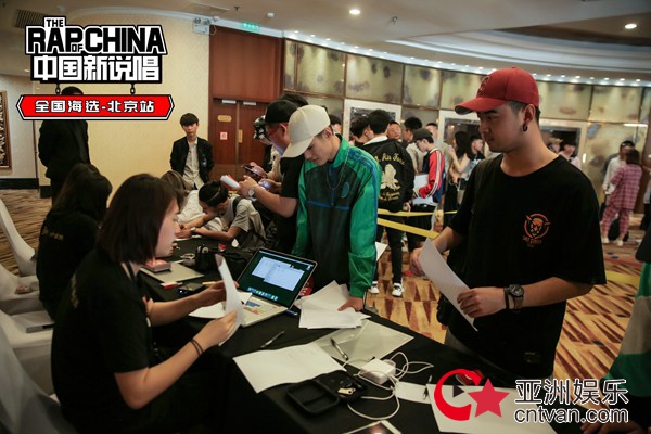 晋级率不足1%，选手为晋级三天跑遍半个中国 《中国新说唱》全国海选角逐激烈