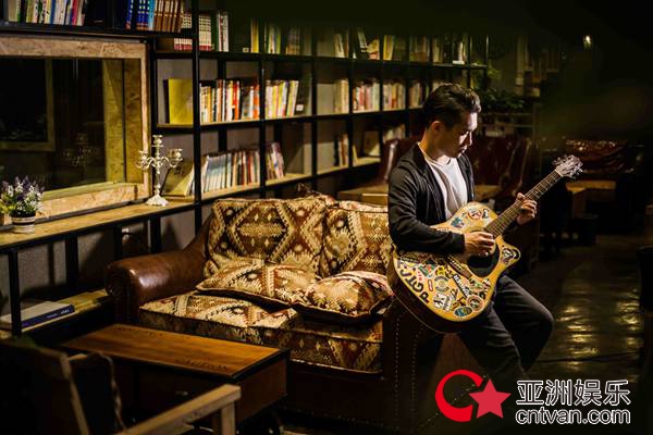 陆耀靖新单《睡前故事》温馨上线 父爱永不打烊