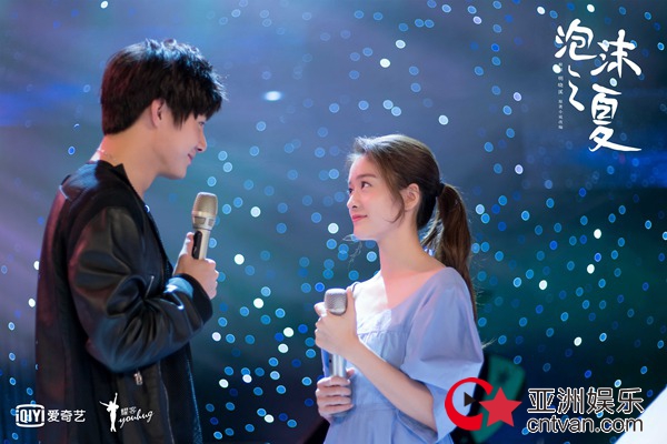 新版《泡沫之夏》张雪迎C位出道 秦俊杰黄圣池恋爱角色换位