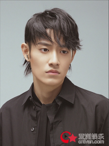 《哦！我的皇帝陛下》插曲《有你的世界》MV今日上线 X玖少年彭楚粤势不可挡