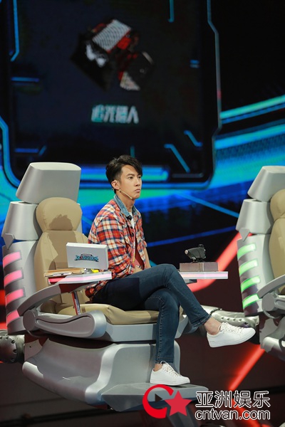 《这就是铁甲》迎踢馆赛 吴尊暴风成长