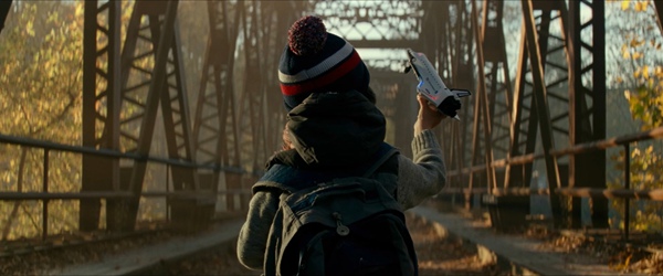 《寂静之地》曝终极预告海报 极致惊悚体验即将席卷全国影院