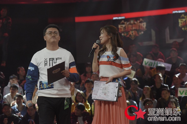 足球解说大咖组团来了！ 黄健翔韩乔生董路决定权被“剥夺”