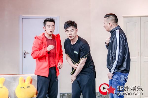 《青春同学会》公演一触即发 陈赫、郑恺火锅涮手机惊现“致命意外”