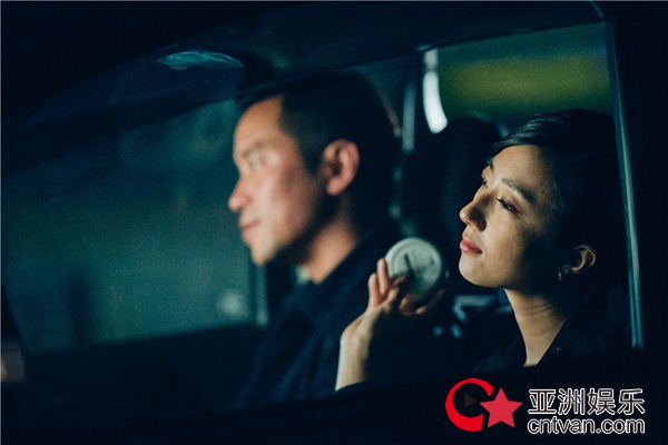 《东方华尔街》今日首播悬疑迭起,桂纶镁惊喜现身终极预告片