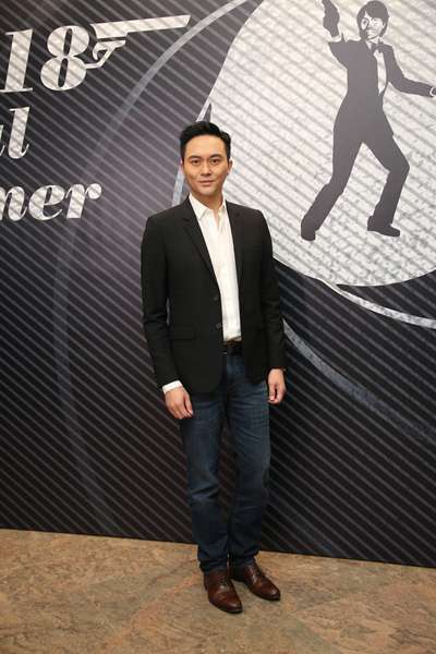 hmv数码中国集团周年晚宴 张智霖领唱《无言感激》星光灿烂