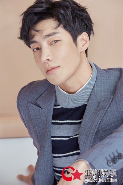 《全职高手》阵容曝光 高瀚宇饰蓝雨战队队长喻文州