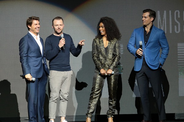 《碟中谍6：全面瓦解》豪华主创齐聚 阿汤哥25000英尺跳伞106次搏命演出