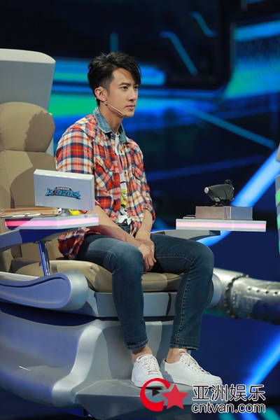 《这就是铁甲》迎踢馆赛 吴尊暴风成长