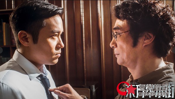 《东方华尔街》举办媒体看片会，强情节烧脑剧情获赞连连