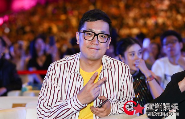 2018星咖盛典启幕新未来 万众庆生,初心沉淀,璀璨绽放