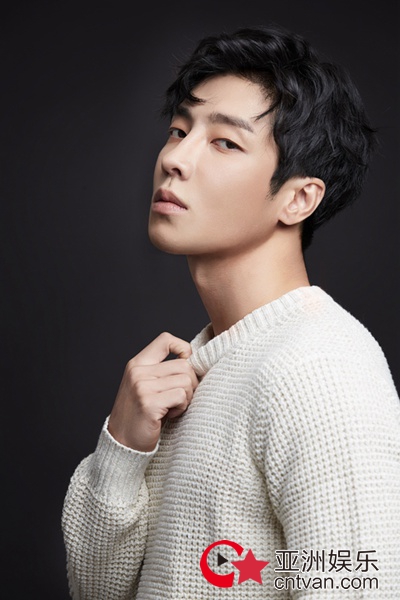 《全职高手》阵容曝光 高瀚宇饰蓝雨战队队长喻文州