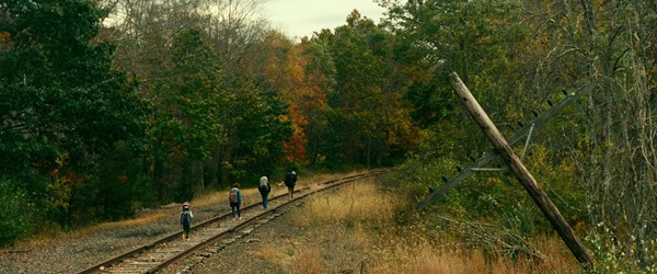 《寂静之地》曝终极预告海报 极致惊悚体验即将席卷全国影院