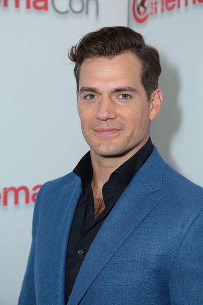 《碟中谍6：全面瓦解》豪华主创齐聚 阿汤哥25000英尺跳伞106次搏命演出