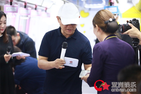 江苏卫视《新相亲时代》和珍爱网打造520特别活动