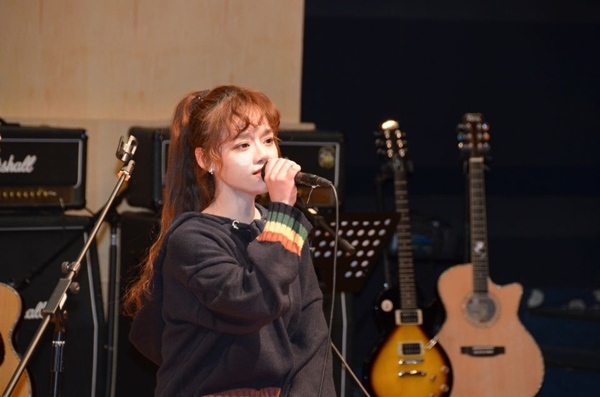 黄霄雲首支原创单曲《打开》讲述艺考心路历程