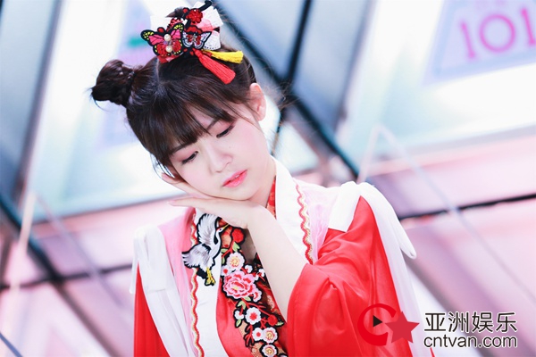 《创造101》淘汰赛 SING女团团魂满满感动众人