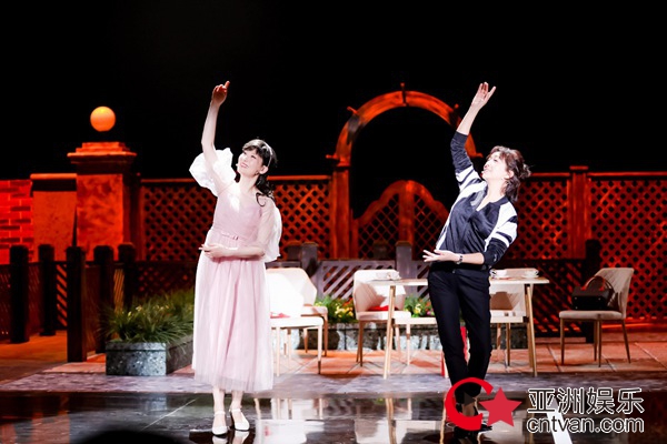 《青春同学会》徐帆“叫板”冯小刚挑战舞蹈版“芳华”