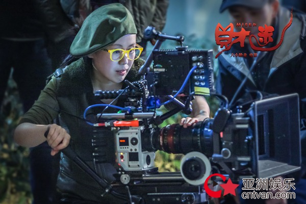 六小龄童拍《财迷》数次落泪 导演董董：父亲内心更脆弱