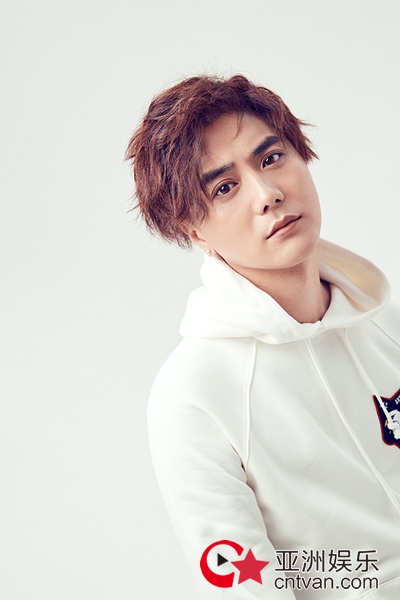 “点赞上合”主题曲引热议 陆虎分享幕后创作趣事