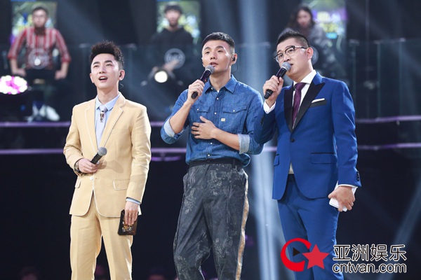 畅聊创作经历、讲述亲情故事 全能唱作人李荣浩登《嗨,唱起来!》