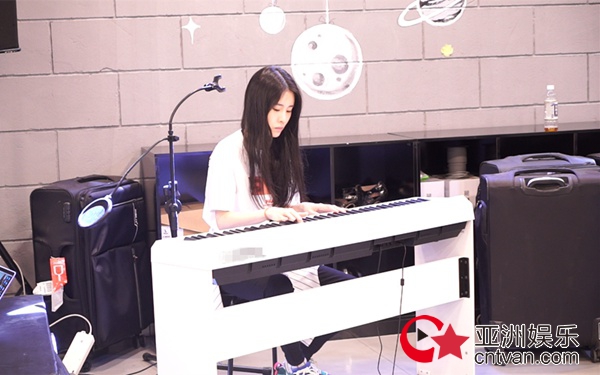 张碧晨极光演唱会进入倒计时 排练花絮今日曝光