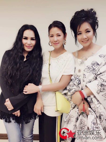 潘越云齐豫《回声》演唱会纪念三毛 完美重现昔日经典