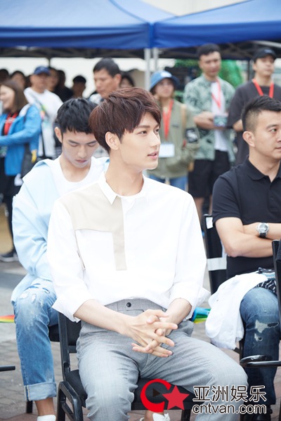 《出线了,初恋》盛大开机 陈子由阳光热血挑战自我