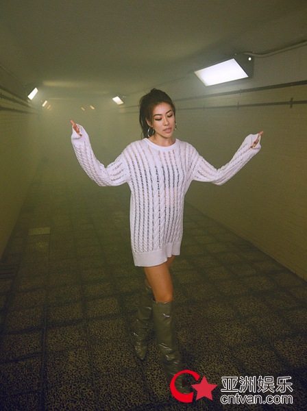 蔡诗芸Dizzy Dizzo新单《Copthorne Kings》mv发布 王阳明助阵出演大胆调情 - MV - 亚洲娱乐网-传递时尚娱乐生活新资讯