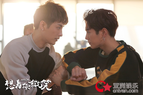 李汶翰《想看你微笑》醋王上身 解锁小奶狗撩妹新姿势