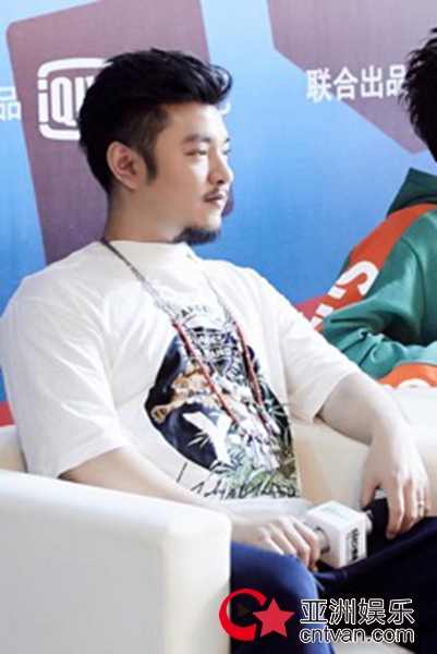 《中国新说唱》举行媒体探班会 音乐总监刘洲力求文化输出