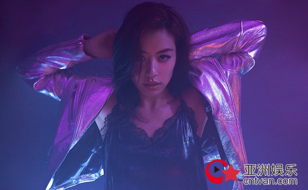 蔡诗芸Dizzy Dizzo新单《Copthorne Kings》mv发布 王阳明助阵出演大胆调情 - MV - 亚洲娱乐网-传递时尚娱乐生活新资讯