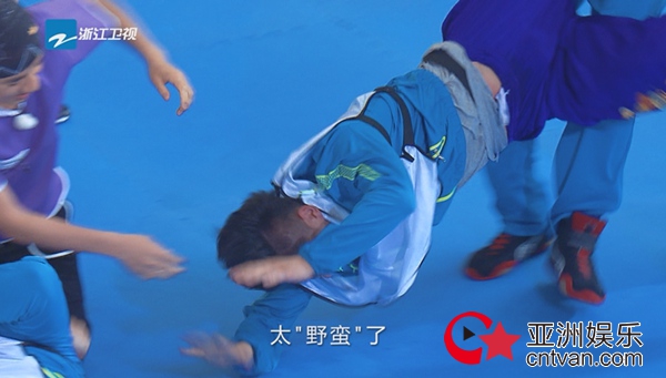 《爱情公寓》原班人马空降《奔跑吧》 热力开战激起怀旧风暴 - 综艺 - 亚洲娱乐网-传递时尚娱乐生活新资讯