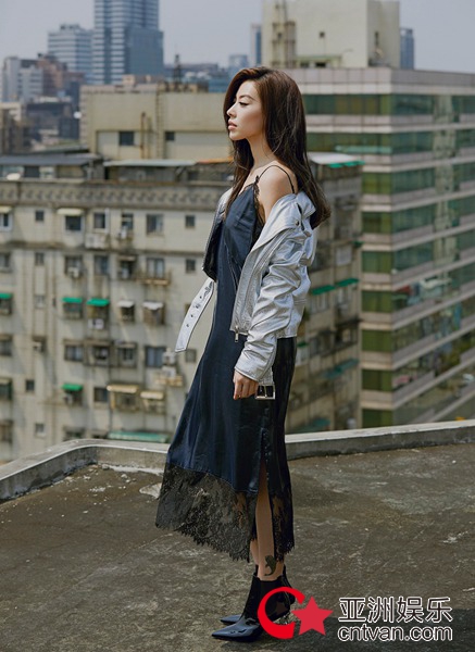 蔡诗芸Dizzy Dizzo新单《Copthorne Kings》mv发布 王阳明助阵出演大胆调情 - MV - 亚洲娱乐网-传递时尚娱乐生活新资讯