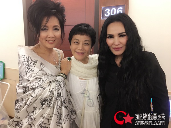 潘越云齐豫《回声》演唱会纪念三毛 完美重现昔日经典