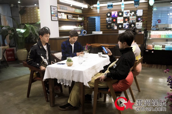 《真心大冒险》牛超放弃表白 罗紫睿当场大哭