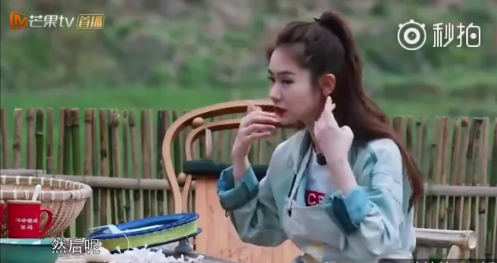 戚薇做客蘑菇屋 竟自曝整容?素颜长这样……