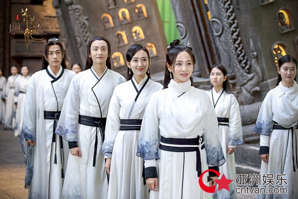 《莽荒纪》特辑 牛骏峰“母胎solo” 助攻刘恺威王鸥感情之路