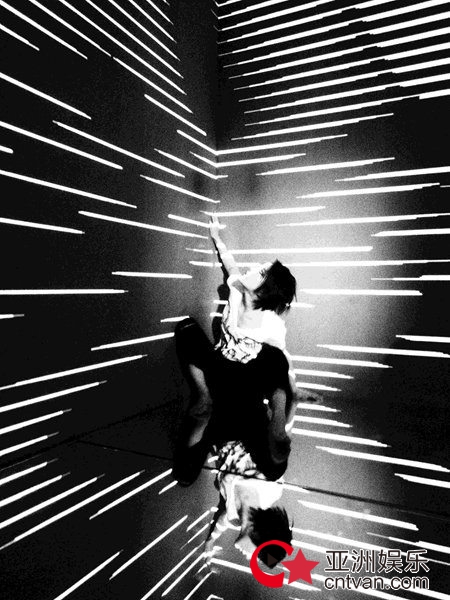 尚雯婕原创新单《King Of Stupidity》发布 灵魂拷问人生征战的“愚蠢与勇气”