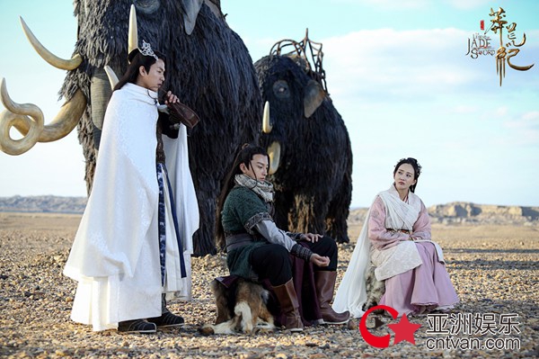 《莽荒纪》再现上古妖兽 刘恺威王鸥血战龙鲸大妖险象环生