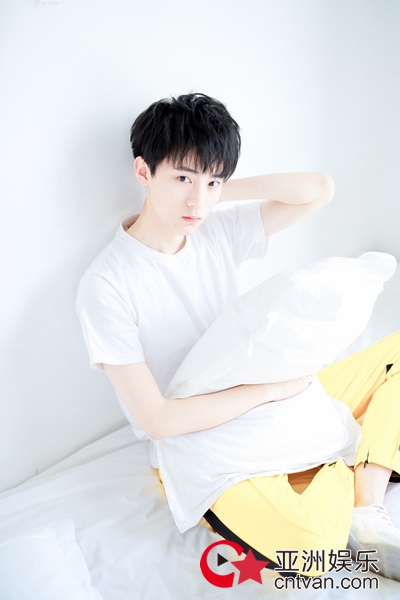 易安音乐社单曲来袭 唱响青春纪念毕业季