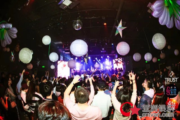 《新相亲时代》本季收官孟非谈自我成长 带父母相亲新模式“改变大众相亲认知” - 综艺 - 亚洲娱乐网-传递时尚娱乐生活新资讯