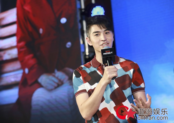 孟召重出席《爱国者》发布会 北京小爷化身钢铁战士