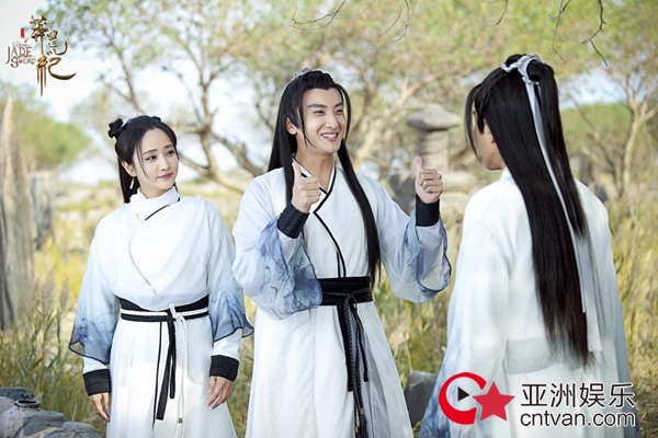 《莽荒纪》特辑 牛骏峰“母胎solo” 助攻刘恺威王鸥感情之路